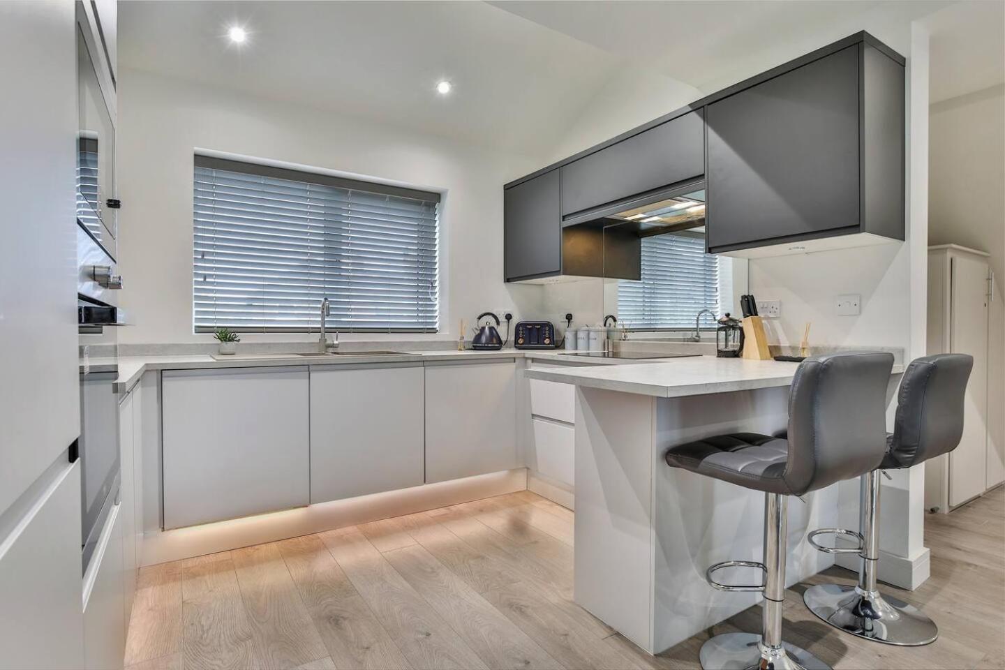 Magnificent, Renovated Whole House With Garden Villa Sheffield Buitenkant foto